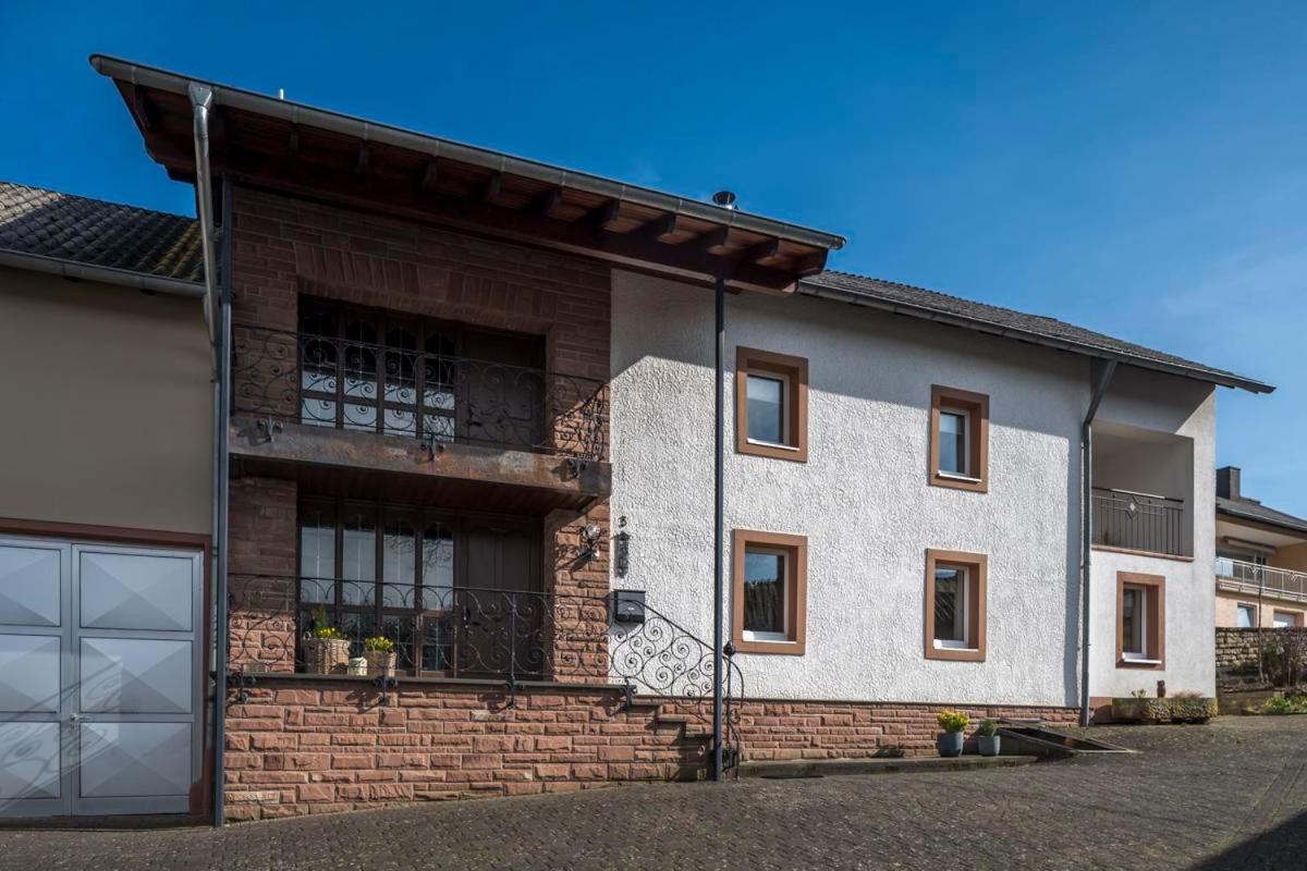 Schmitz Haus Holiday home Meckel